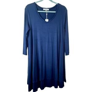 Laila Jayde Blue 3/4 Sleeve V-Neck Tunic NWT Size Large